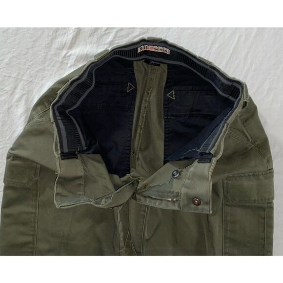 5.11 Tactical Women's Twill PDU Class B Cargo Pant. Washed Navy, Women's 10. GUC - Picture 7 of 9